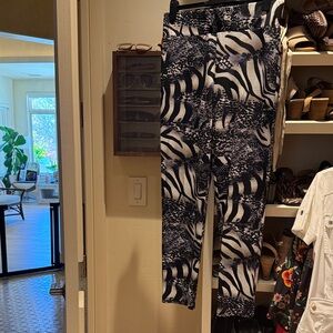 Frank Lyman Design Black and White Zebra Print Cropped Pants